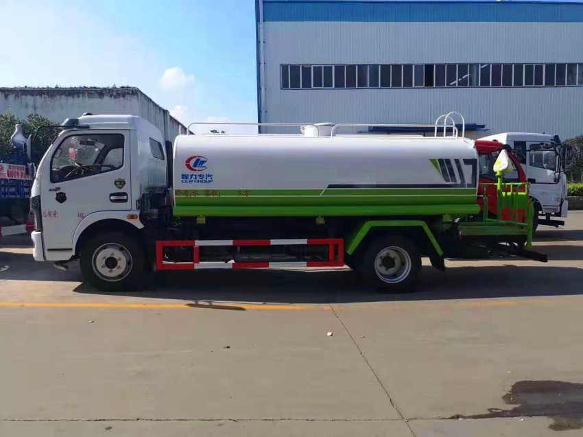 ����8����ˮ܇