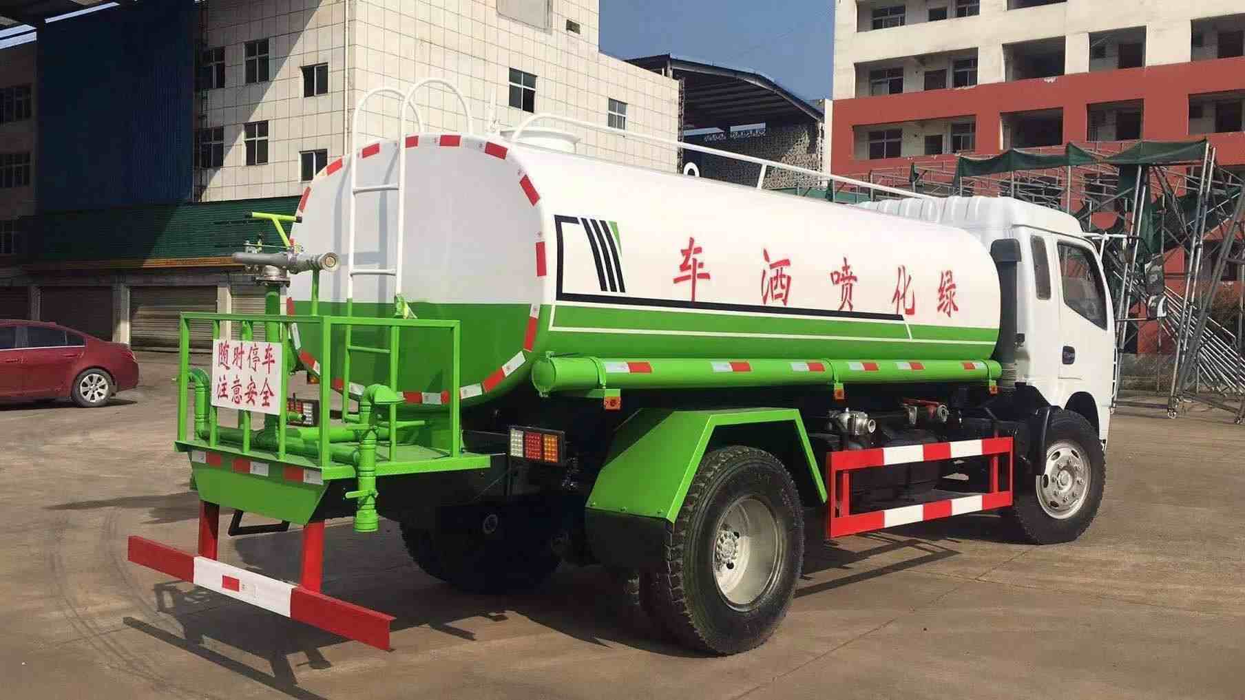 東風(fēng)全系灑水車的配置詳情和參考價格