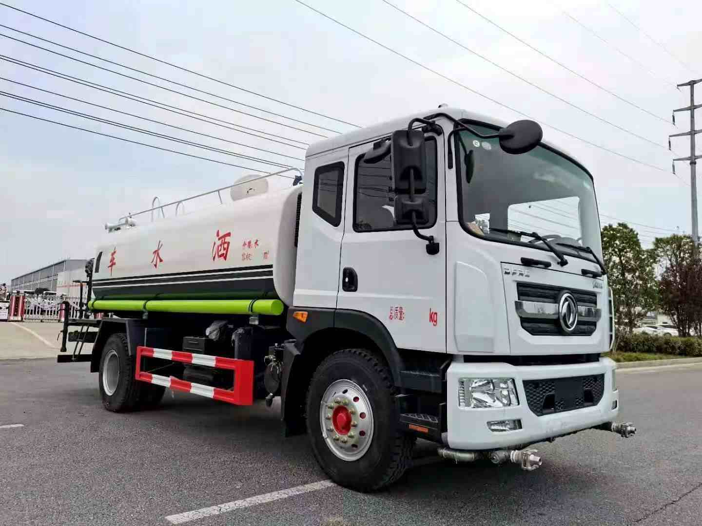 東風(fēng)全系灑水車的配置詳情和參考價格