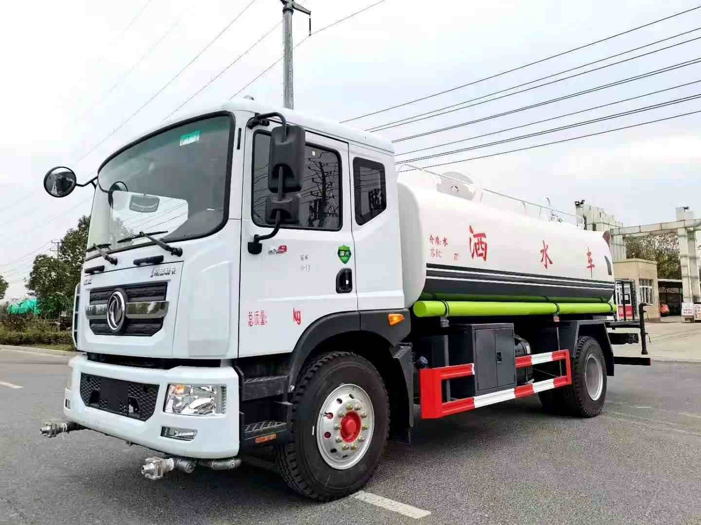 東風(fēng)全系灑水車的配置詳情和參考價格